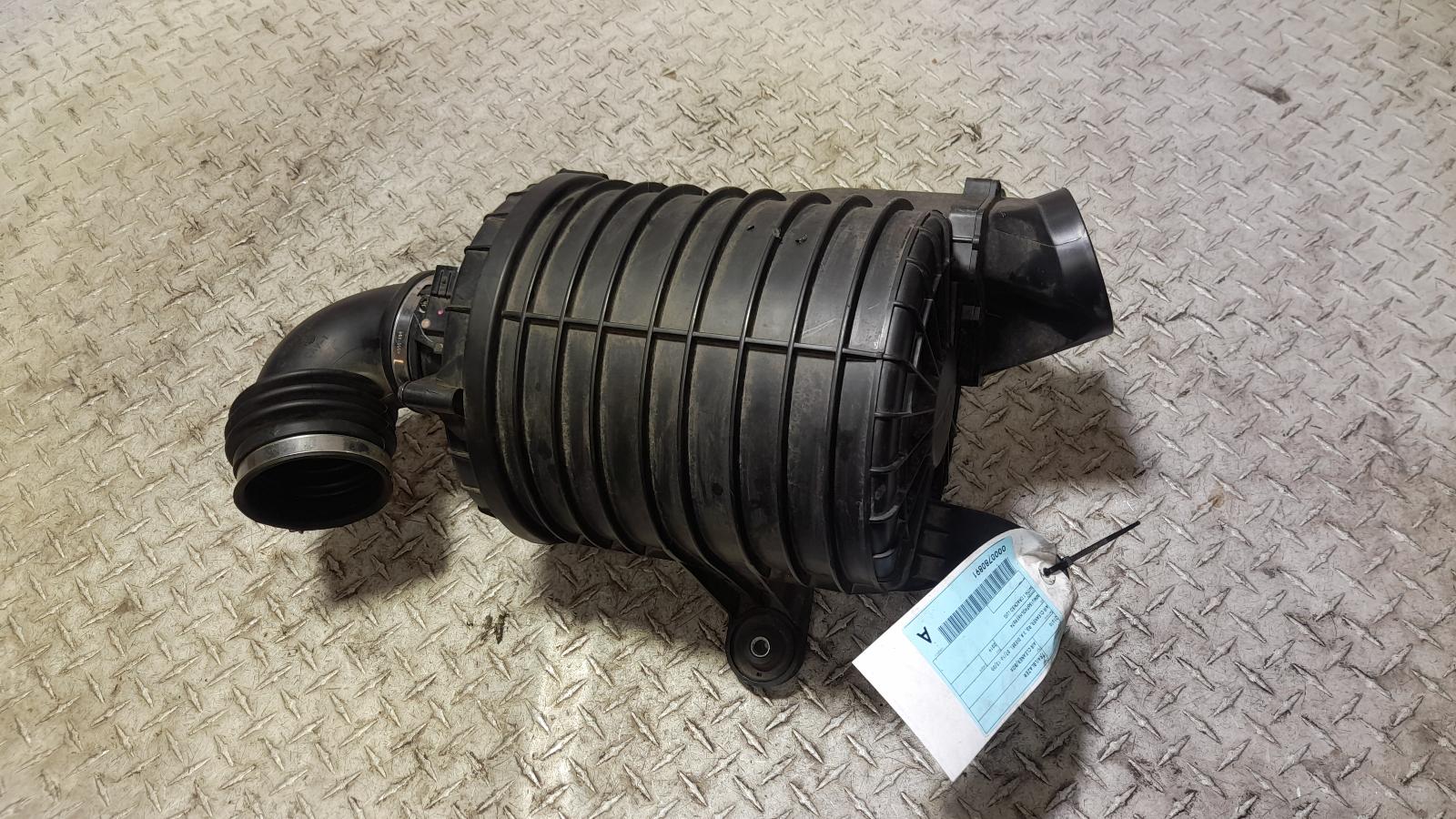 View Auto part Air Cleaner/Box Holden Trailblazer 2019