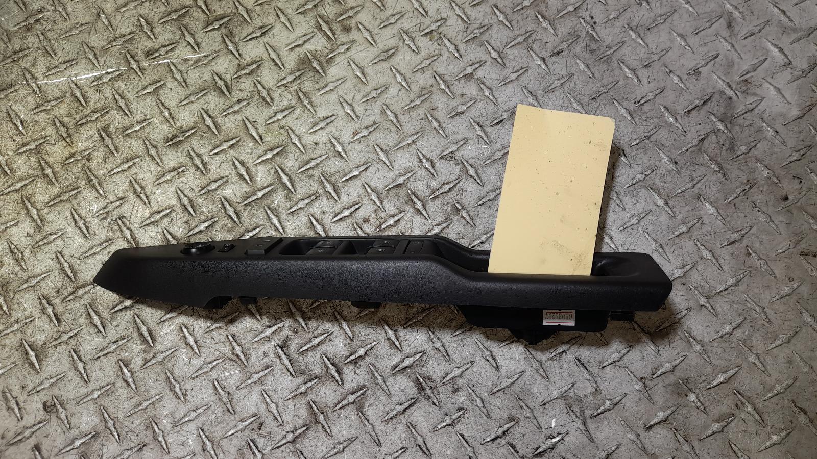 View Auto part Pwr Dr Wind Switch Holden Trailblazer 2019