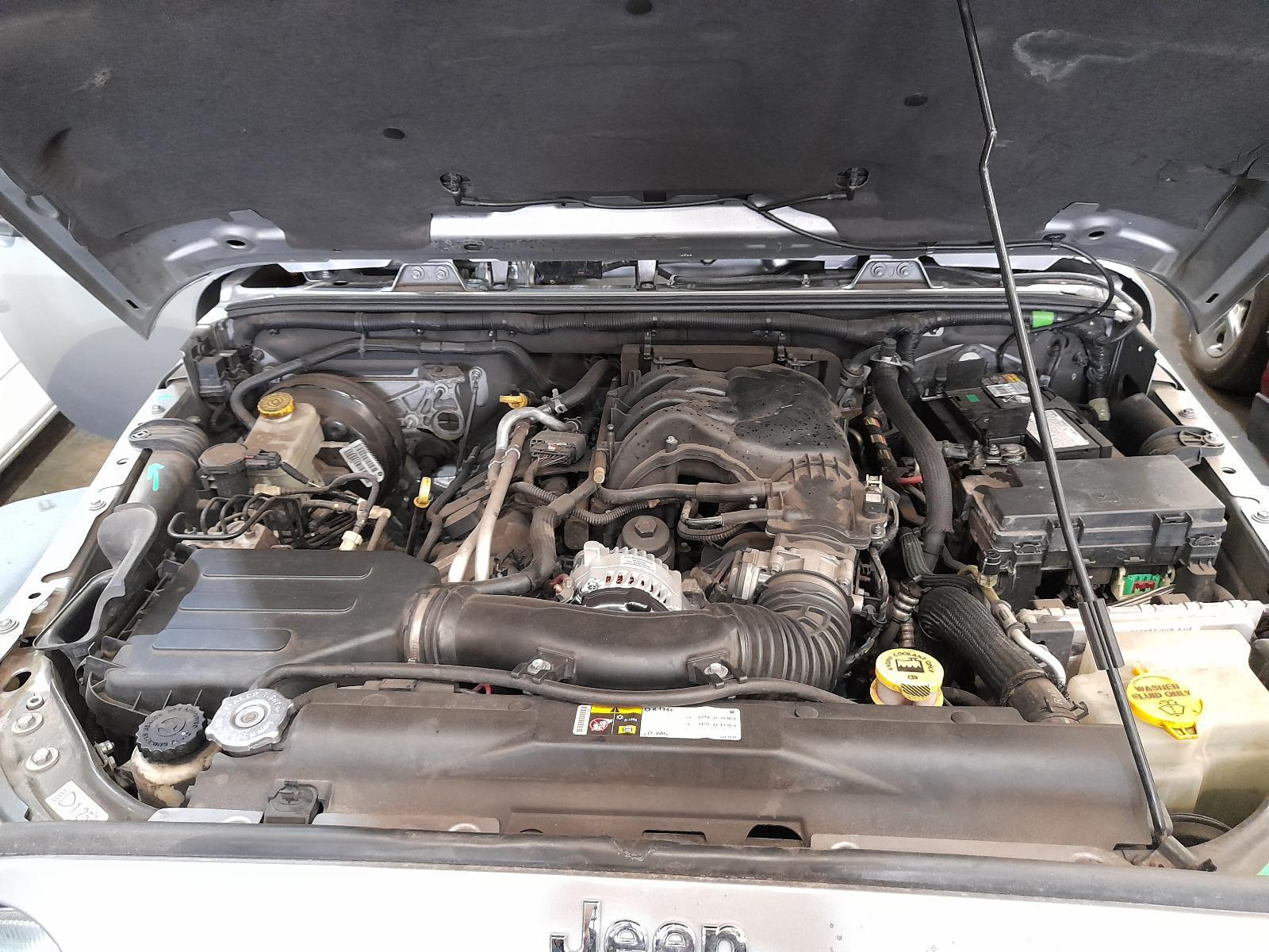 View Auto part Engine Jeep Wrangler 2013