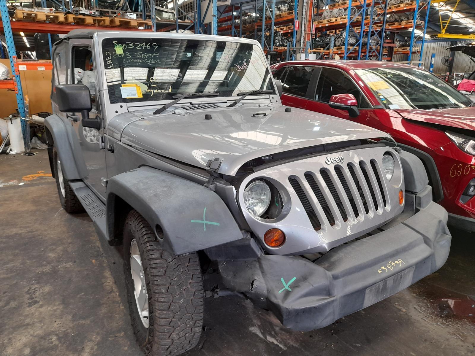 View Auto part Trans/Gearbox Jeep Wrangler 2013