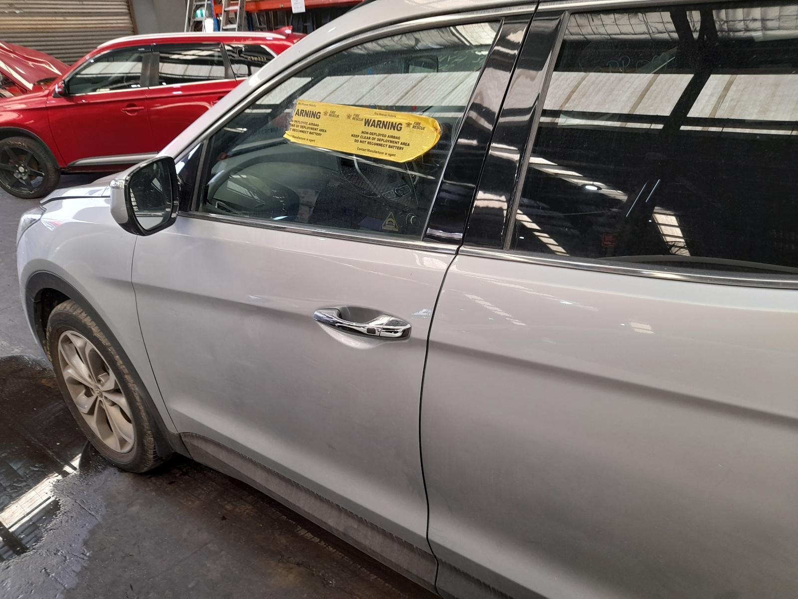 View Auto part Left Front Door Window Hyundai Santa Fe 2012