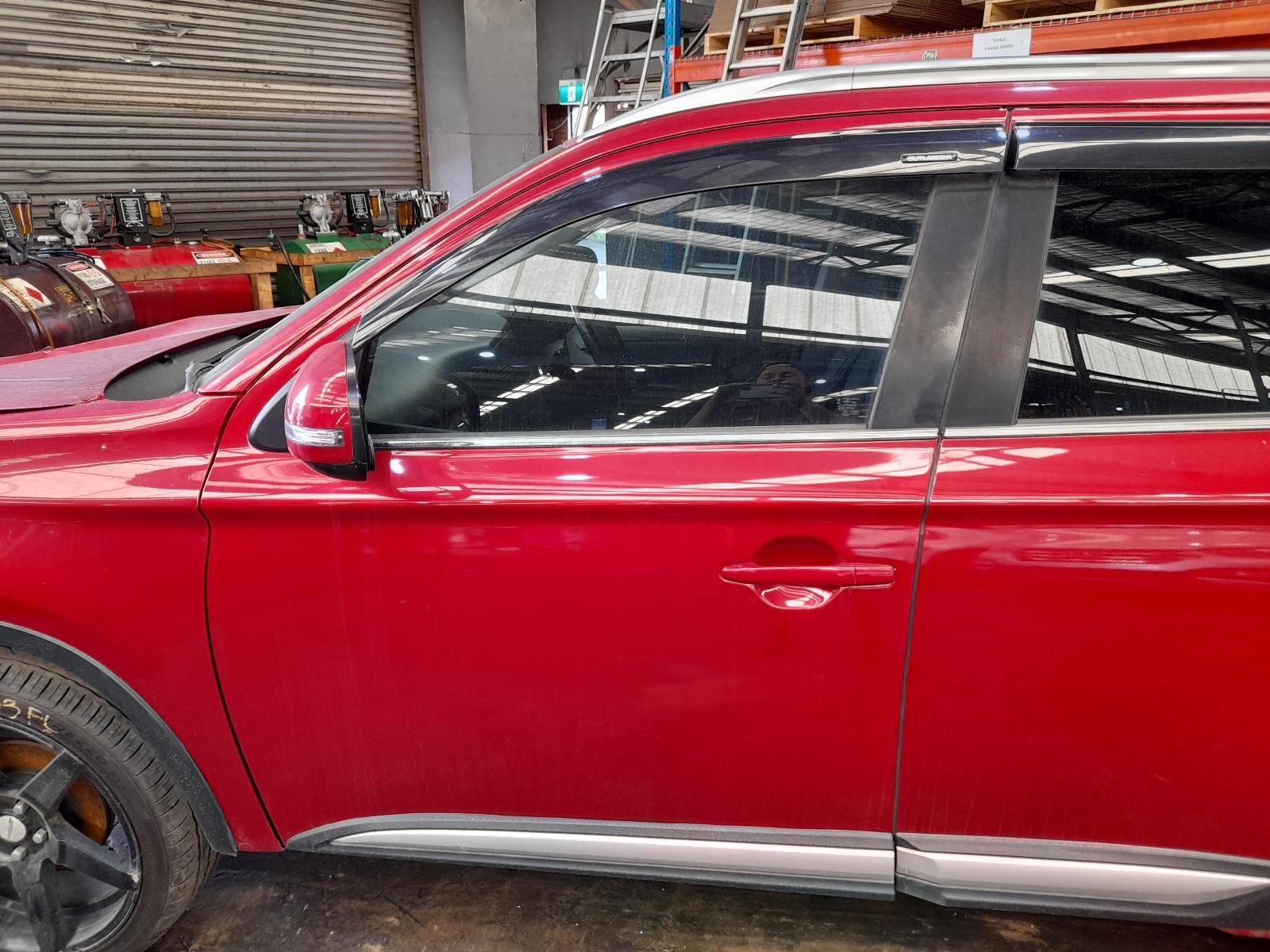 View Auto part Left Front Door Mitsubishi Outlander 2017