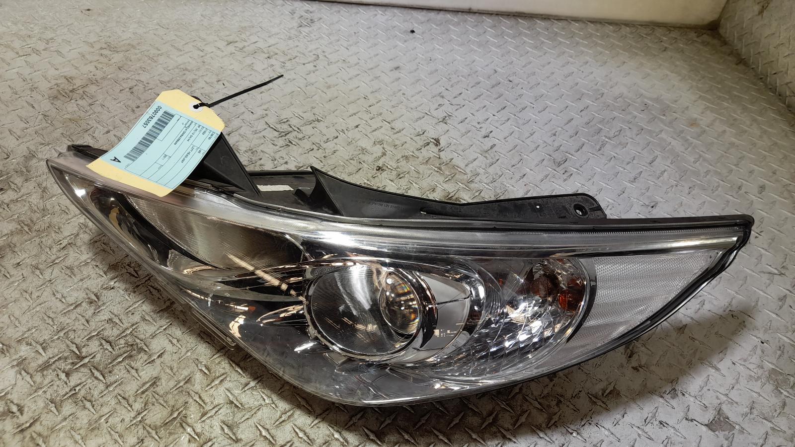 View Auto part Left Headlamp Hyundai I45 2011