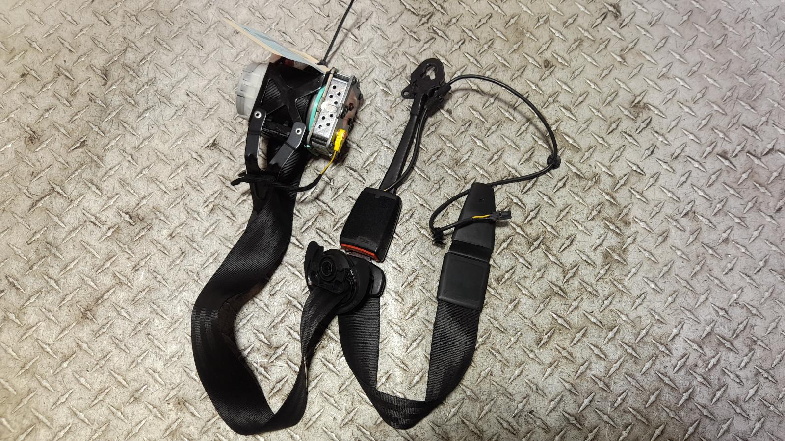 View Auto part Seatbelt/Stalk Volkswagen Touareg 2013