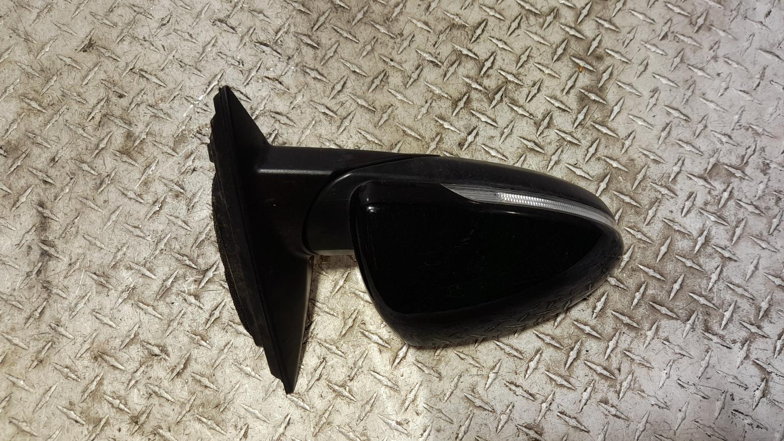 View Auto part Right Door Mirror Kia Cerato 2021
