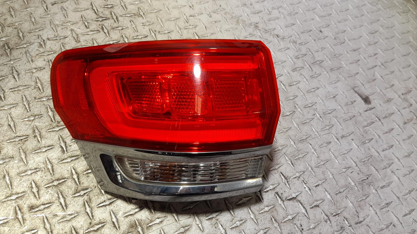 View Auto part Left Taillight Jeep Grandcherokee 2017