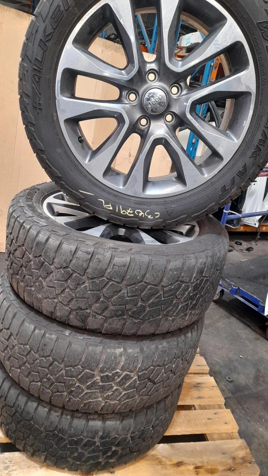 View Auto part Wheel Mag Jeep Grandcherokee 2017