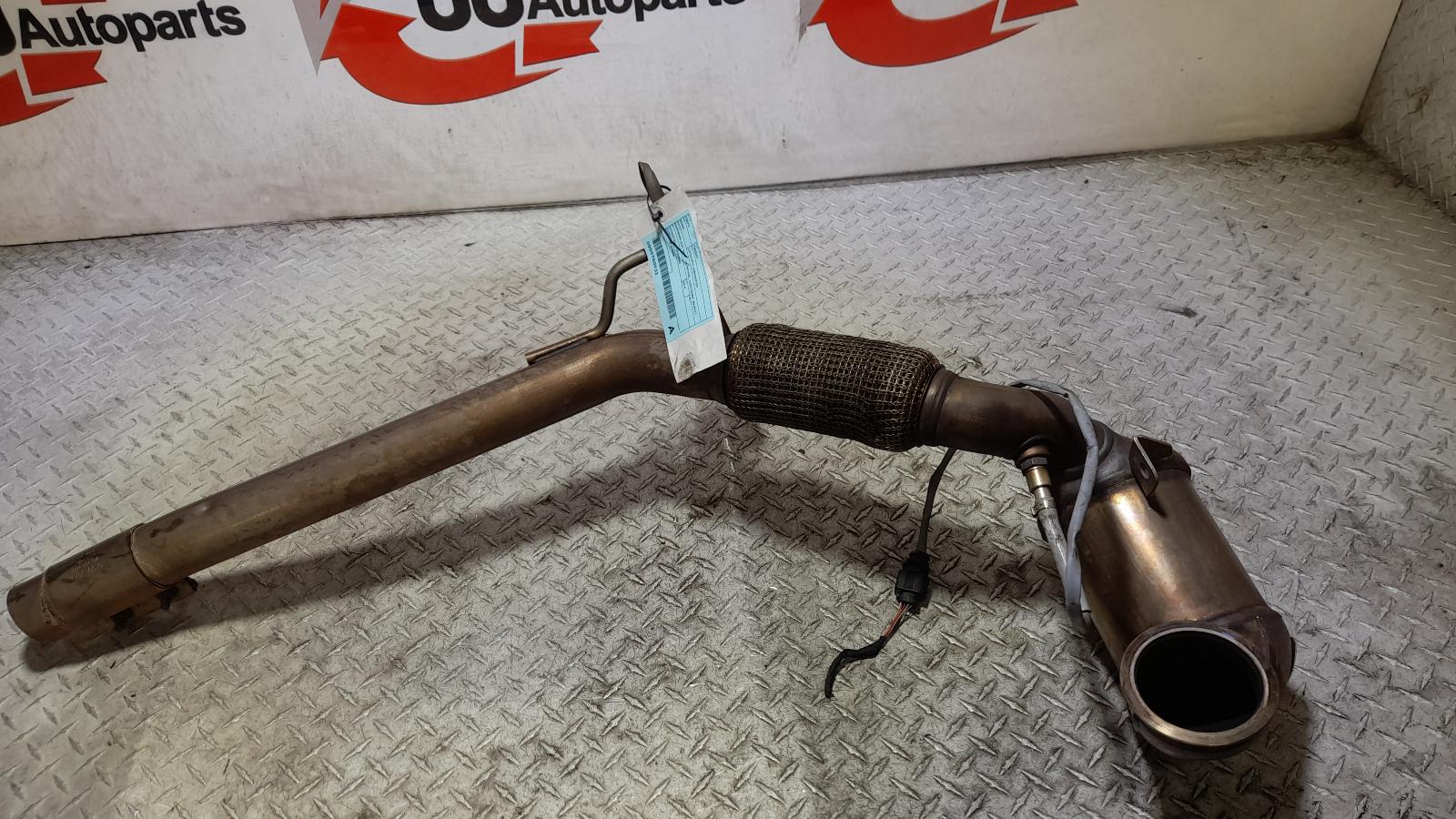 View Auto part Catalytic Converter Volkswagen Passat 2015