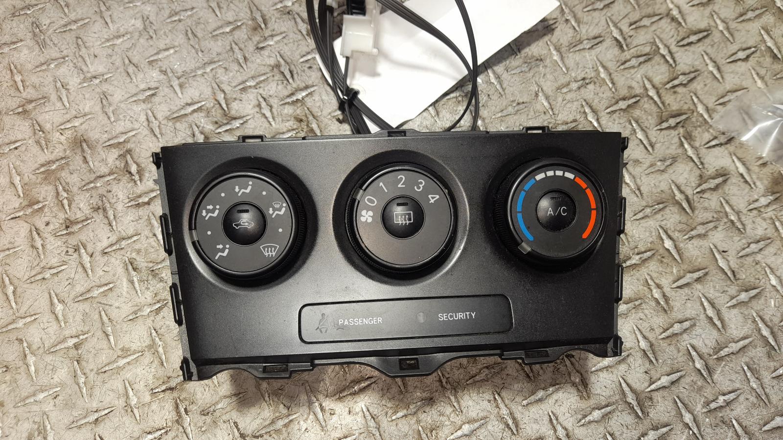 View Auto part Heater/Ac Controls Toyota Corolla 2011