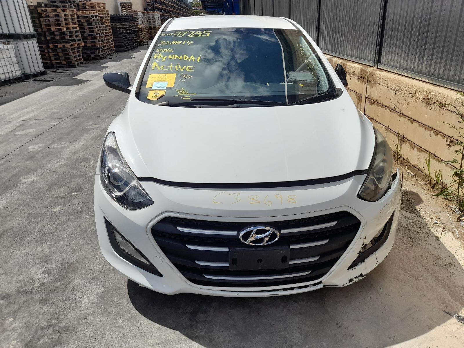 View Auto part Bonnet Hyundai I30 2015