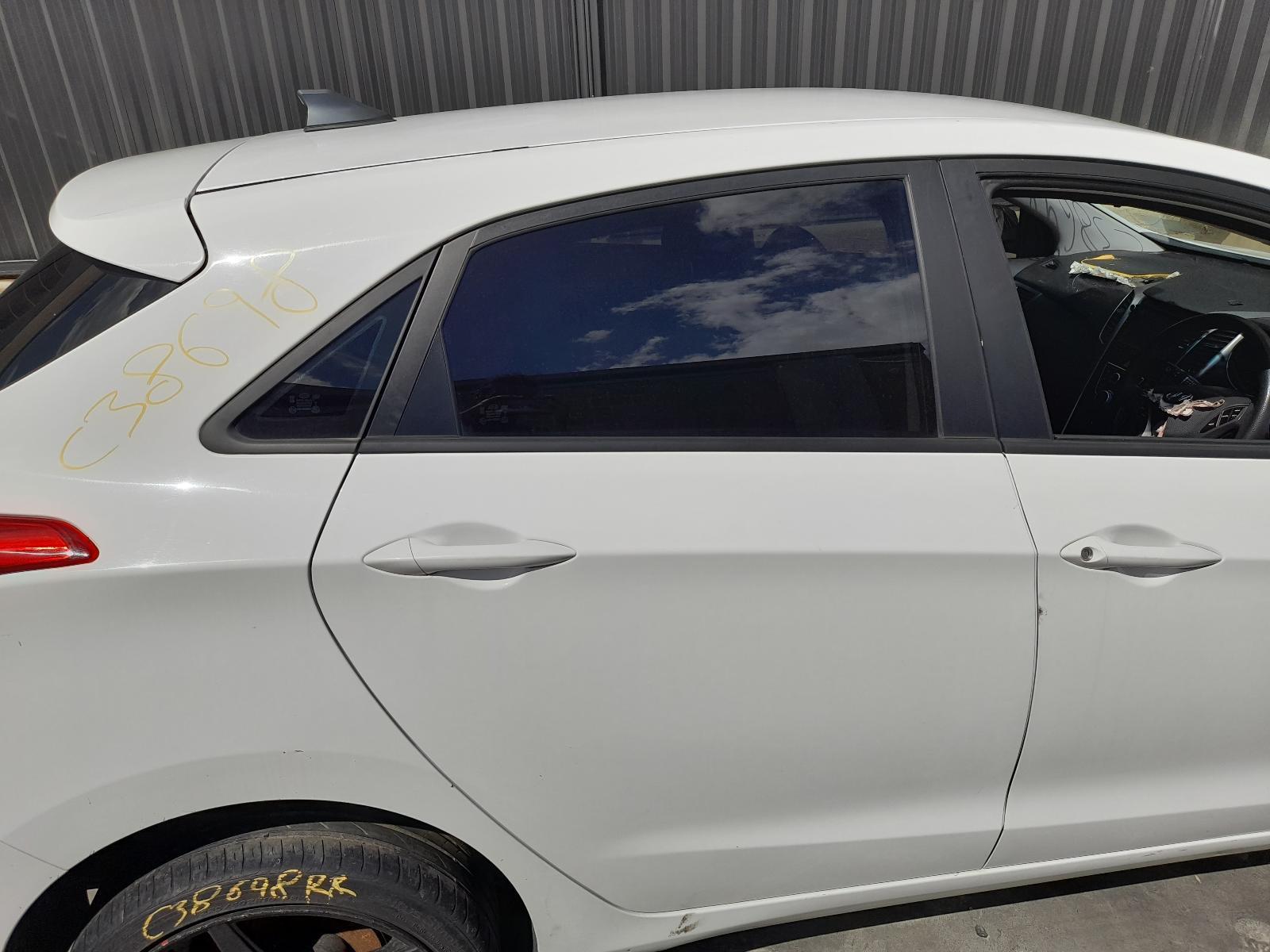 View Auto part Right Rear Door Window Hyundai I30 2015