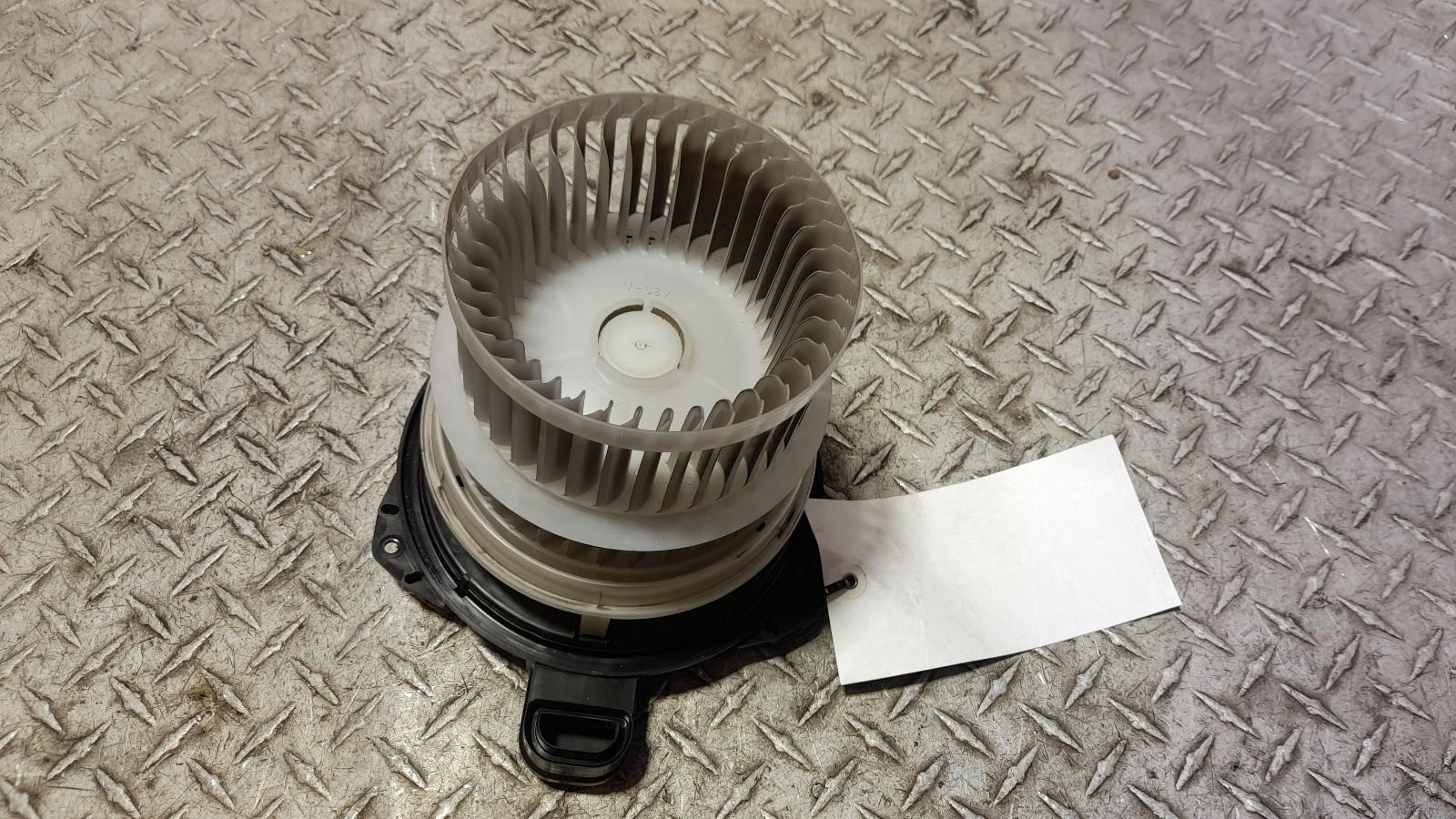 View Auto part Heater Fan Motor Mazda Cx9 2016