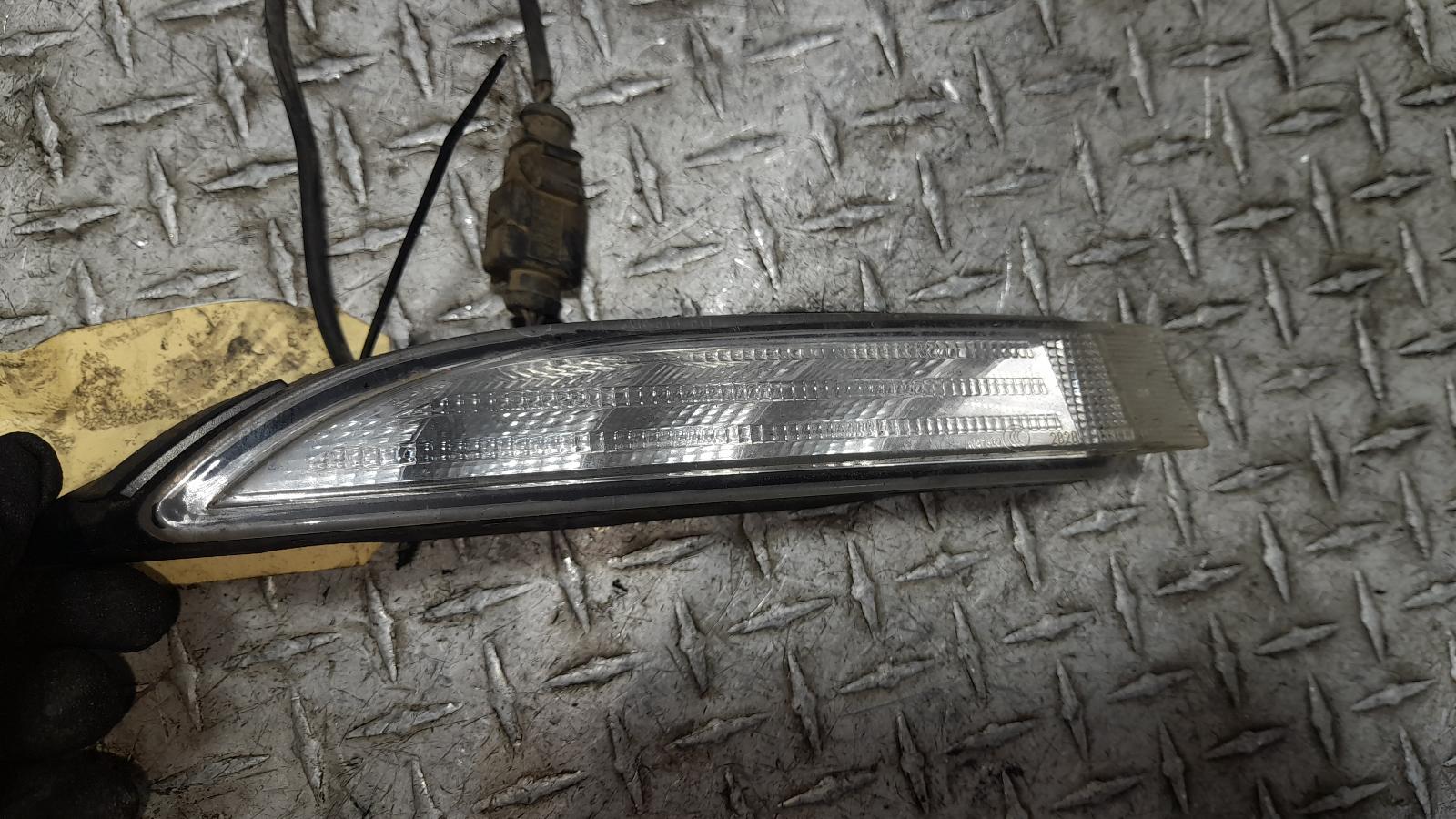 View Auto part Right Indicator/Fog/Side Volkswagen Golf 2012