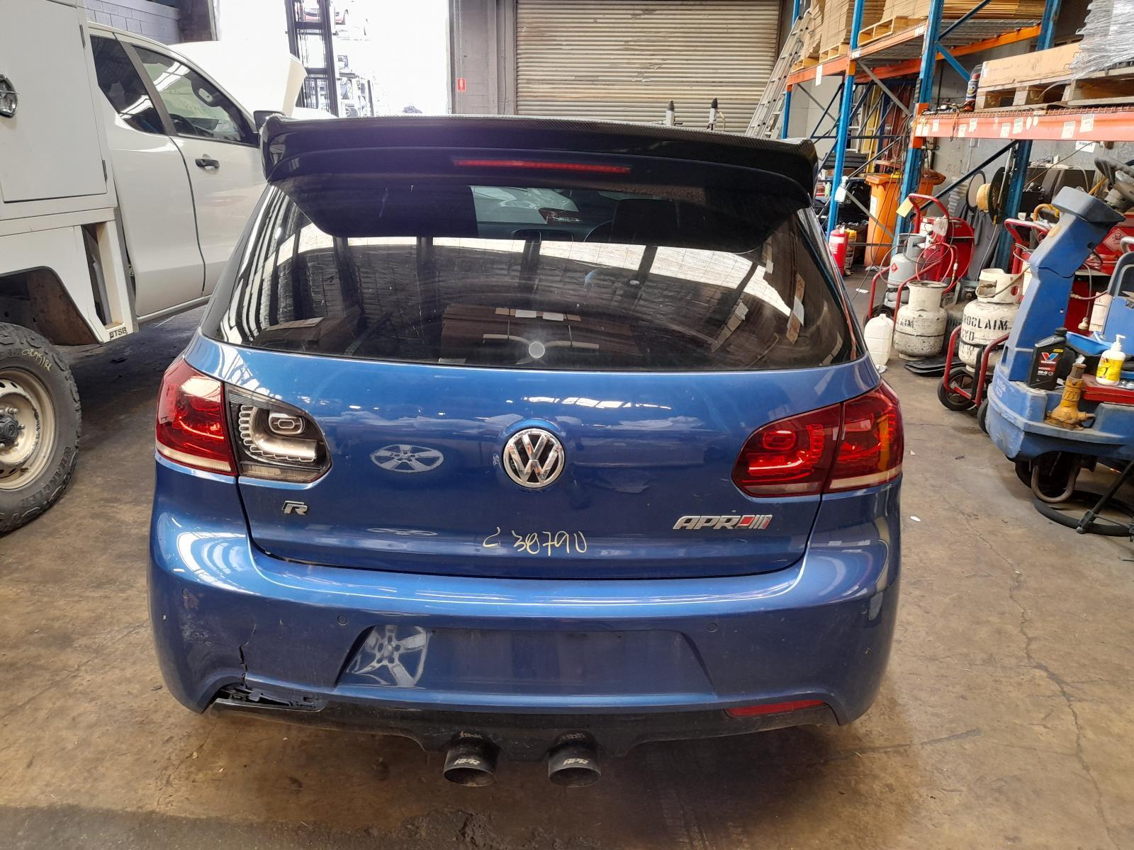 View Auto part Rear/Tailgate Glass Volkswagen Golf 2012