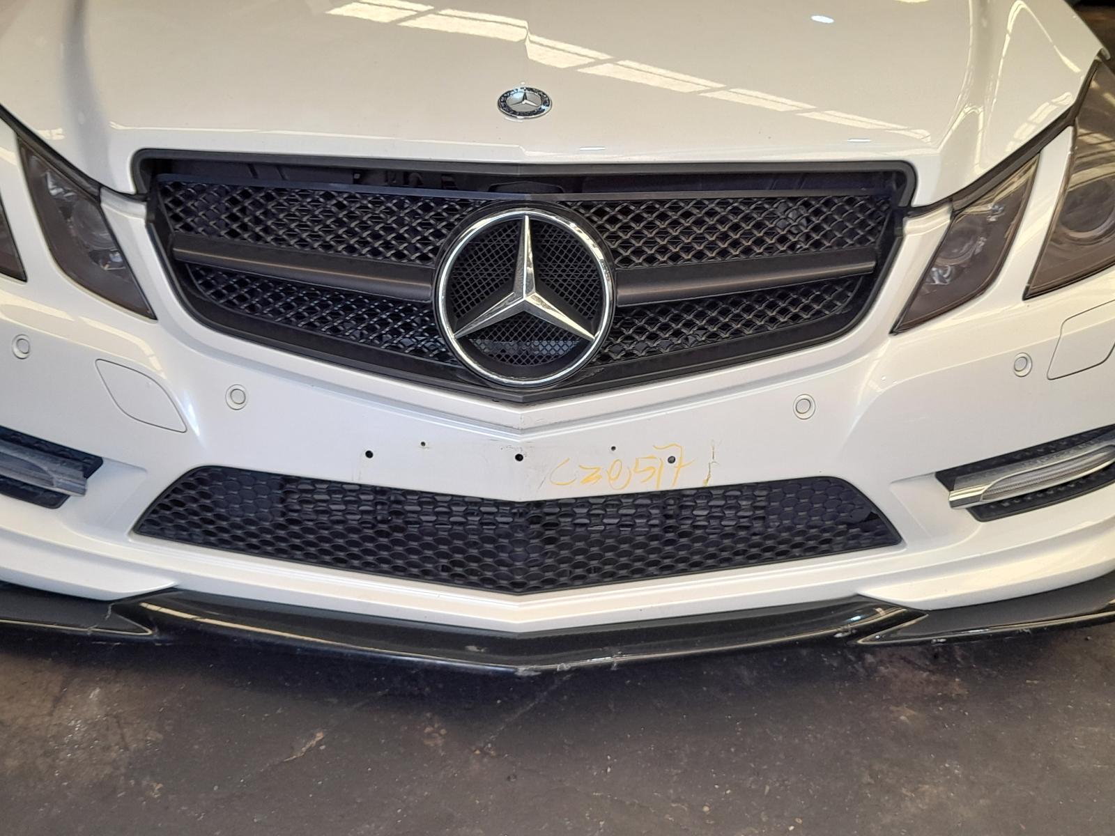 View Auto part Grille Mercedes E Class 2012