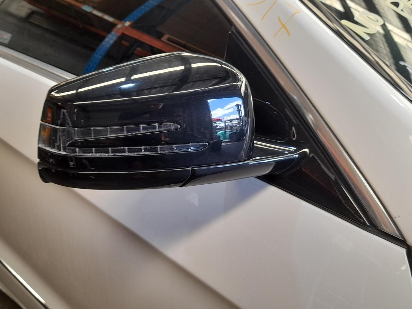 View Auto part Right Door Mirror Mercedes E Class 2012