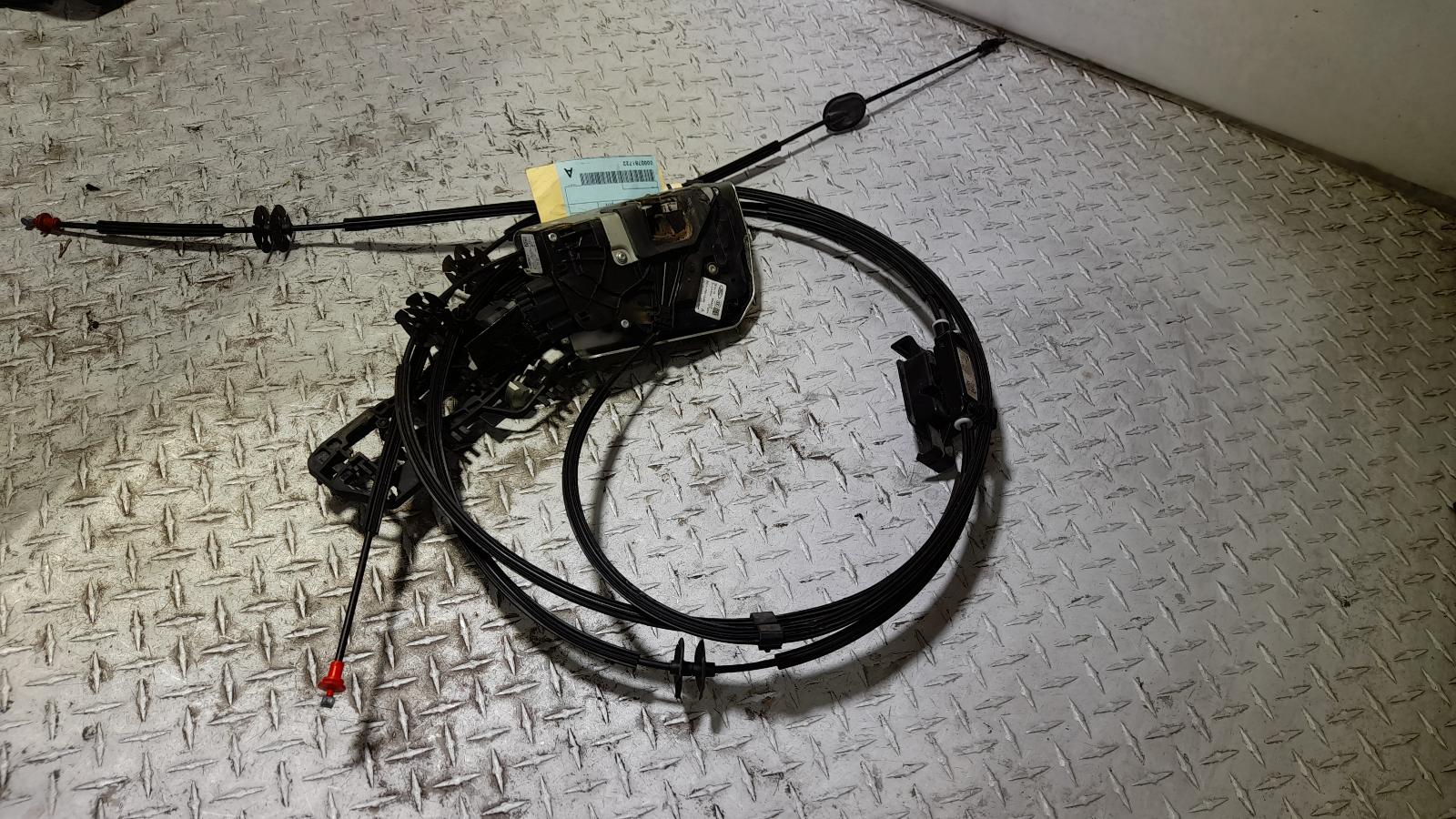 View Auto part Door/Boot/Gate Lock Ford Transit 2016