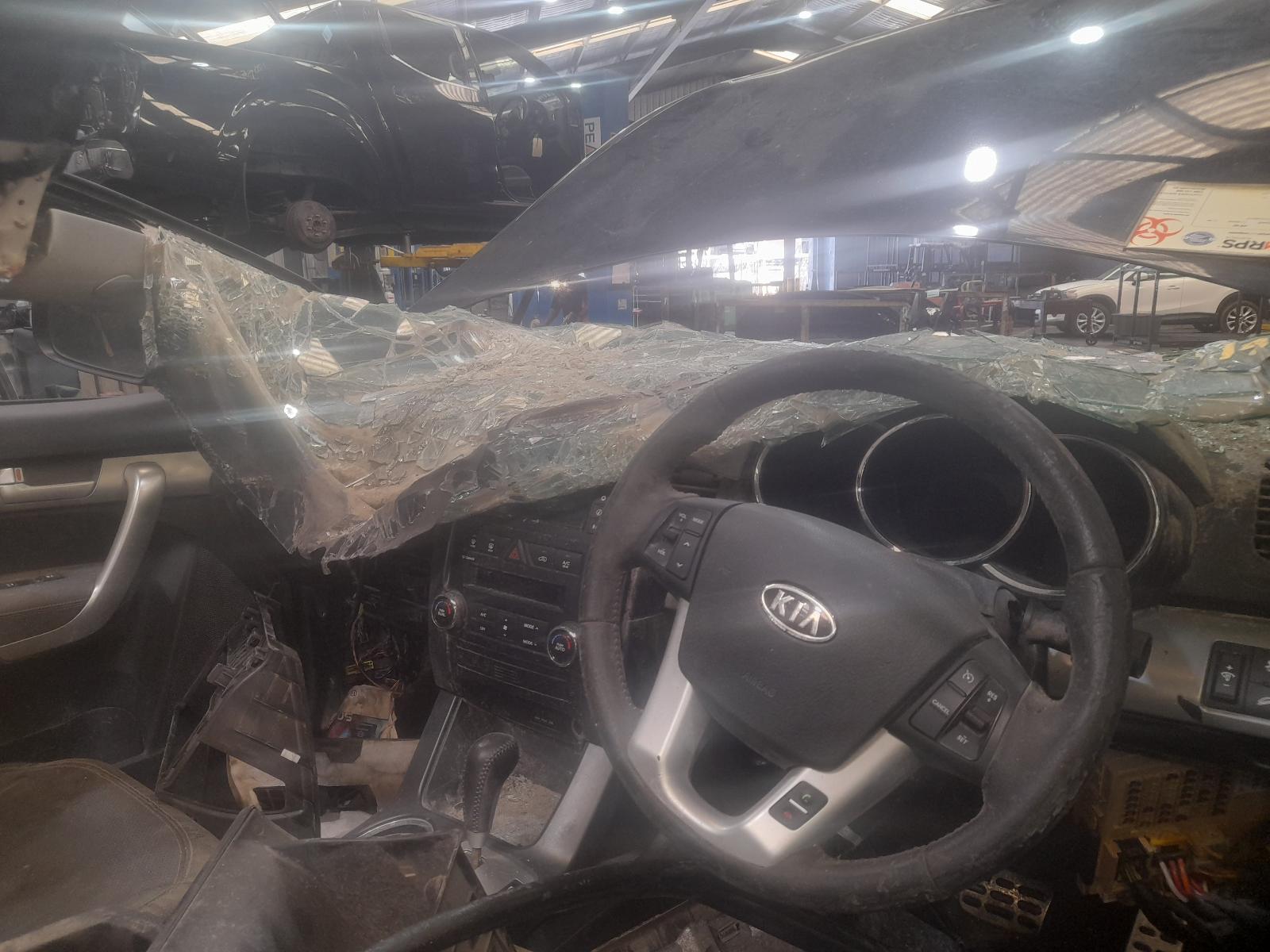 View Auto part Ecu Kia Sorento 2012