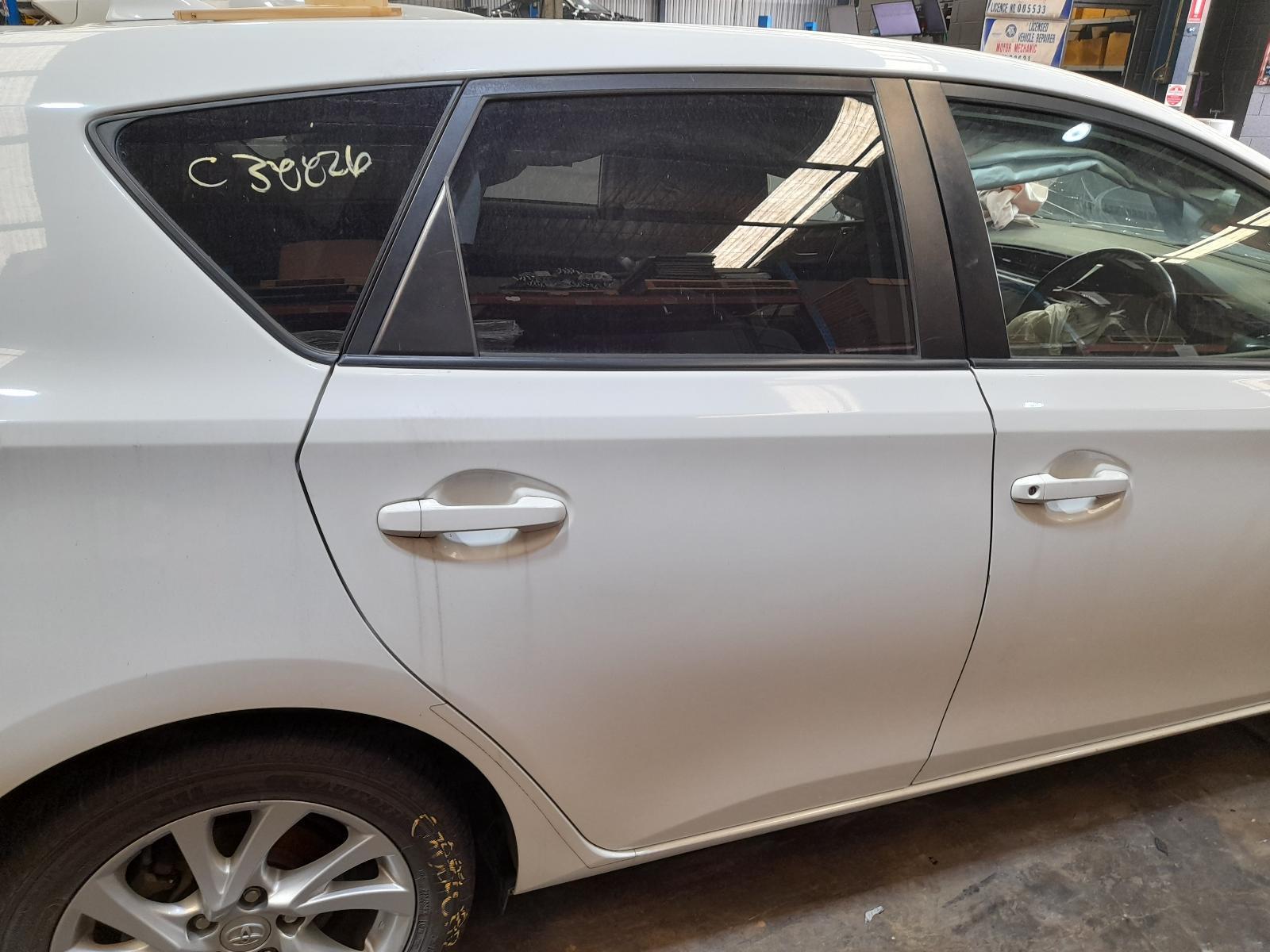 View Auto part Right Rear Door Sliding Toyota Corolla 2017