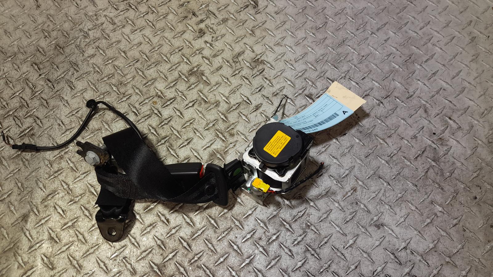 View Auto part Seatbelt/Stalk Mg Hs 2021