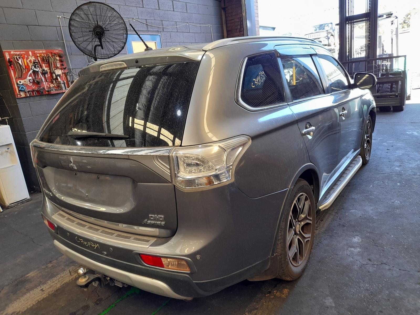 View Auto part Trans/Gearbox Mitsubishi Outlander 2014