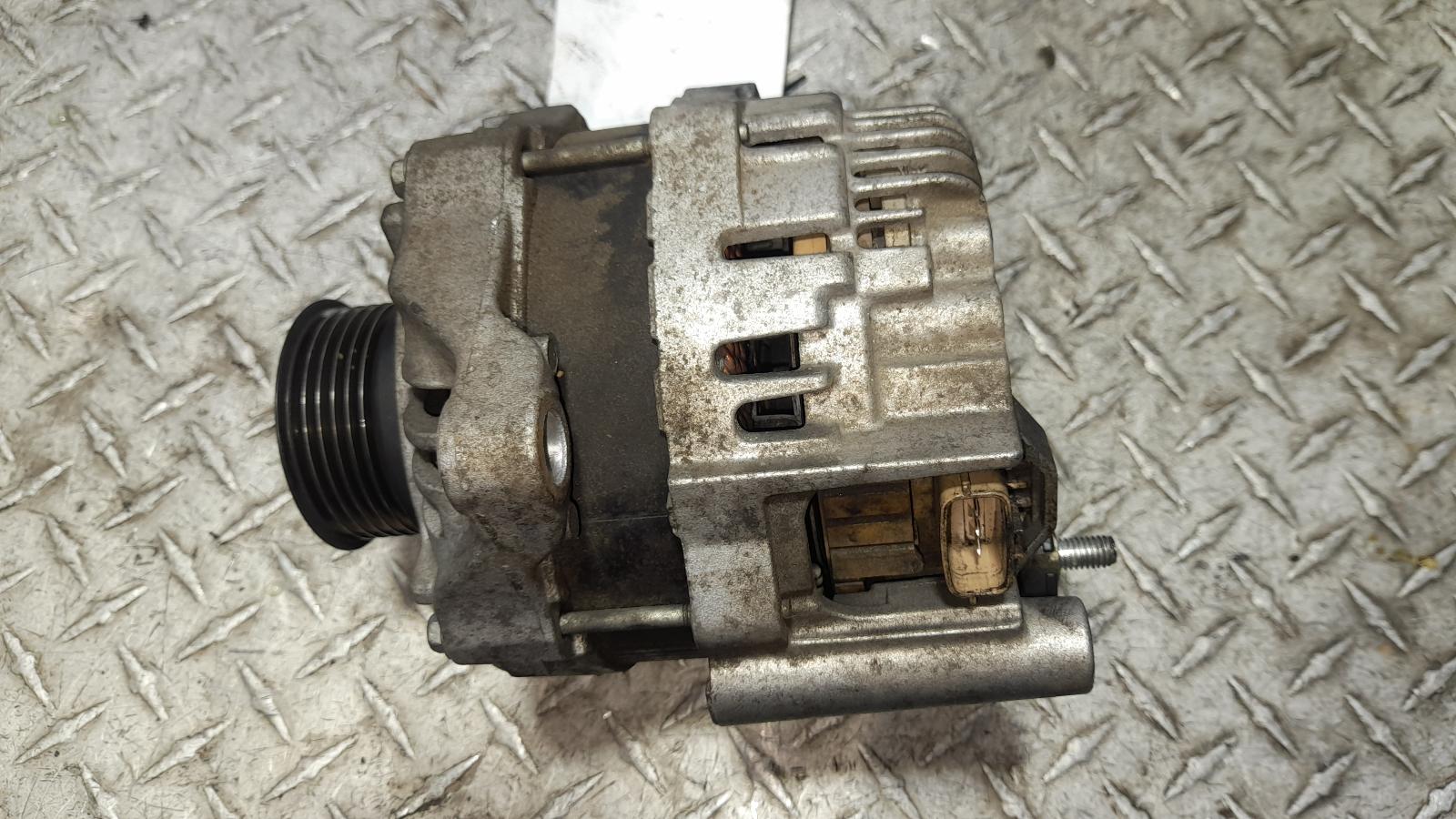 View Auto part Alternator Mitsubishi Outlander 2014