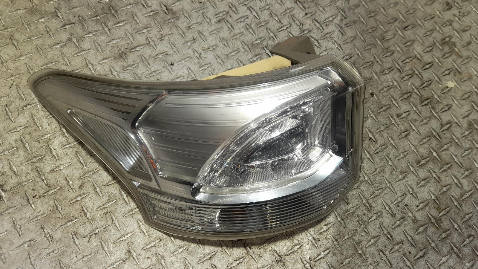 View Auto part Left Taillight Mitsubishi Outlander 2014
