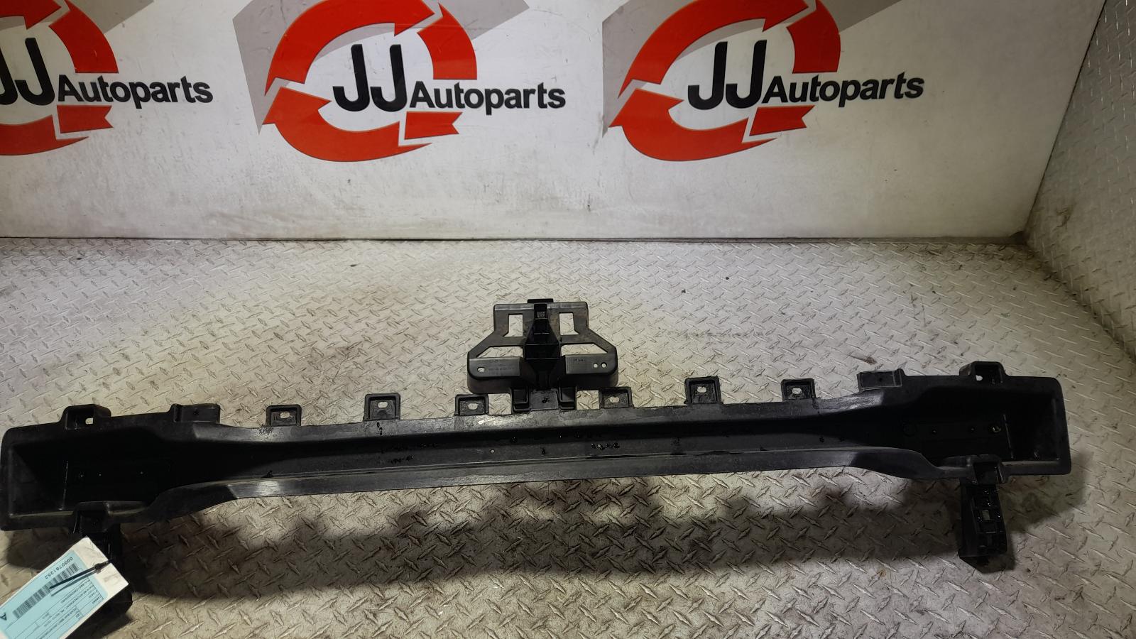 View Auto part R/Bar Bracket/Reinfo Hyundai I20 2012