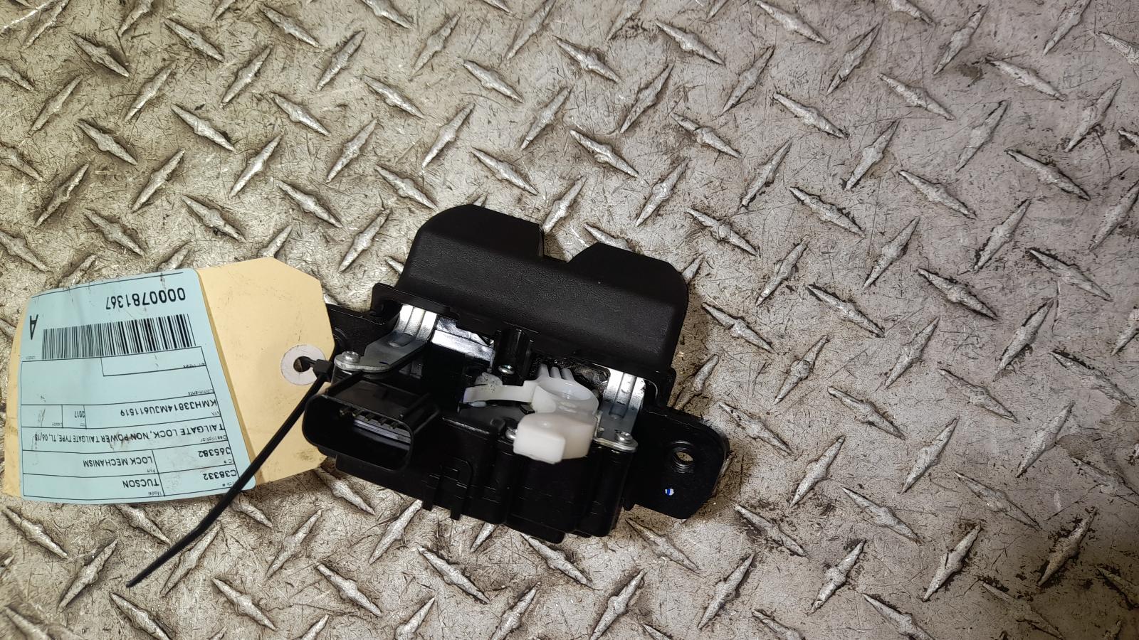 View Auto part Door/Boot/Gate Lock Hyundai Tucson 2017