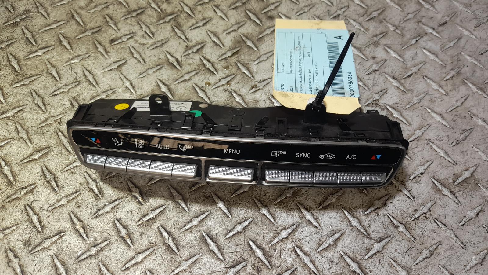 View Auto part Heater/Ac Controls Mercedes C Class 2018