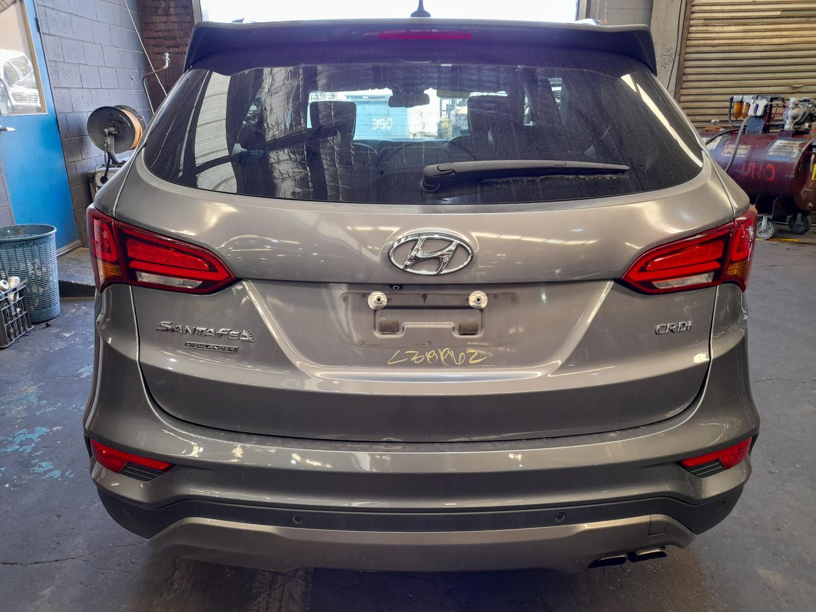 View Auto part Bootlid/Tailgate Hyundai Santa Fe 2016