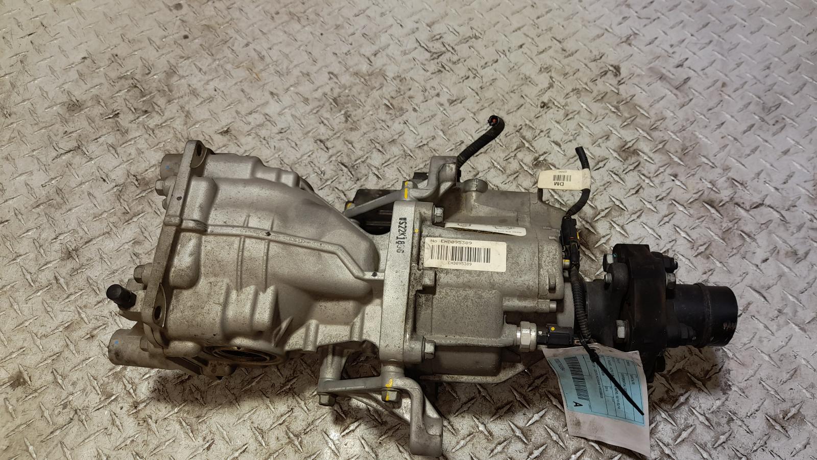 View Auto part Differential Centre Hyundai Santa Fe 2016
