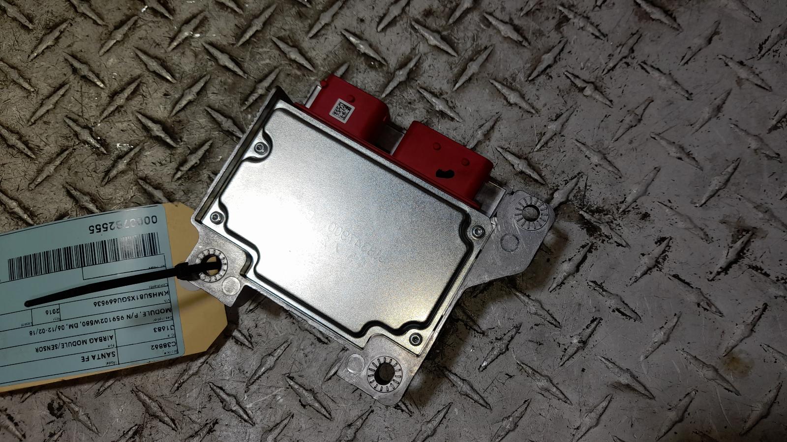 View Auto part Airbag Module/Sensor Hyundai Santa Fe 2016