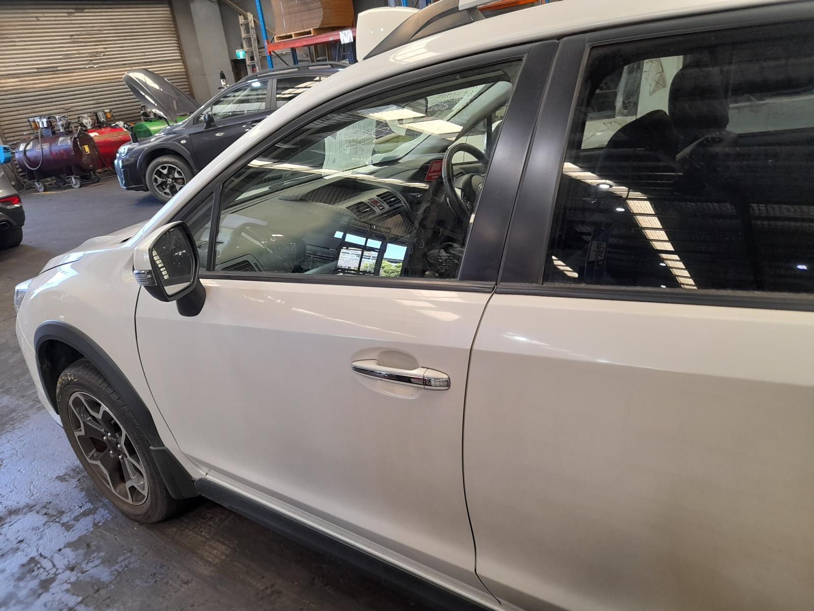 View Auto part Left Front Door Subaru Xv 2013