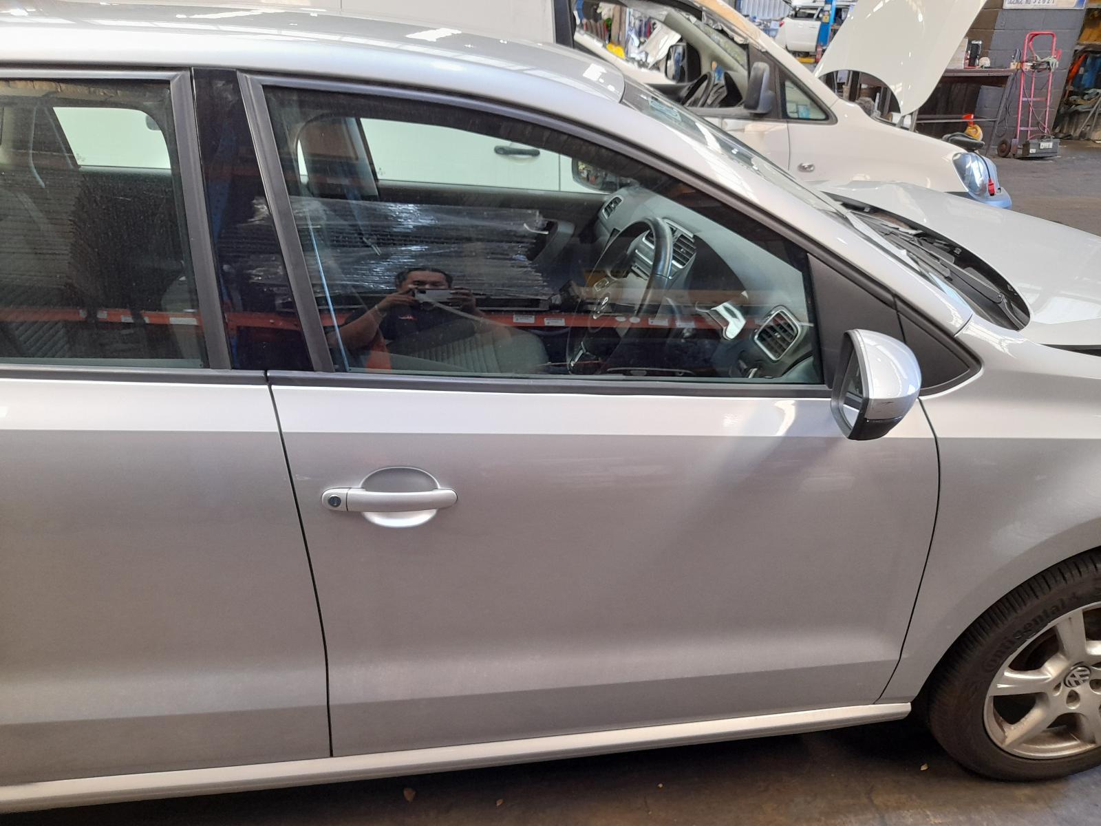 View Auto part Right Front Door Volkswagen Polo 2012