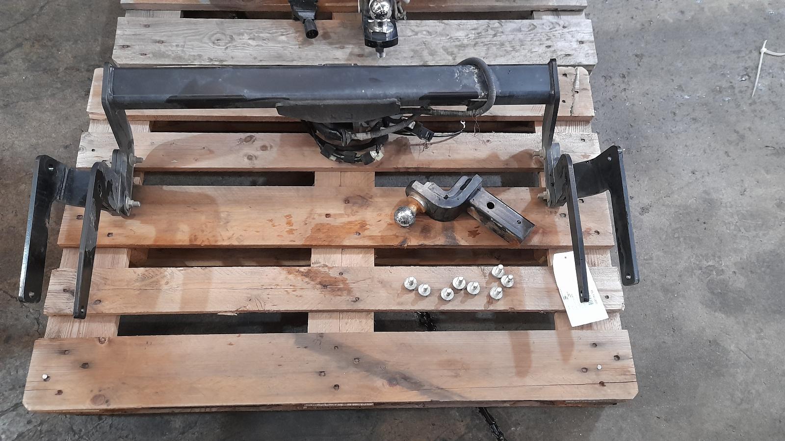 View Auto part Towbar Toyota Rav4 2019