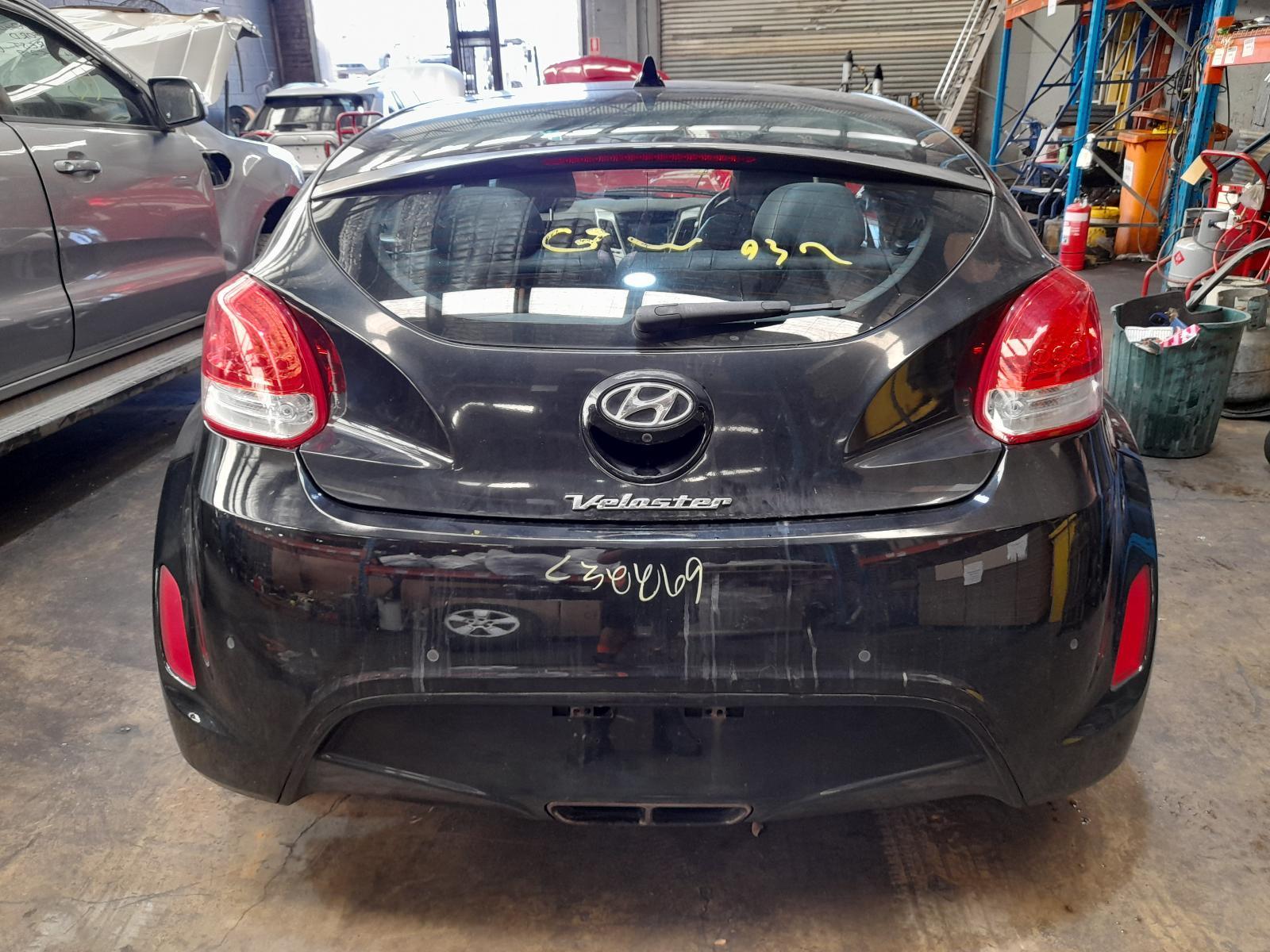 View Auto part Bootlid/Tailgate Hyundai Veloster 2014