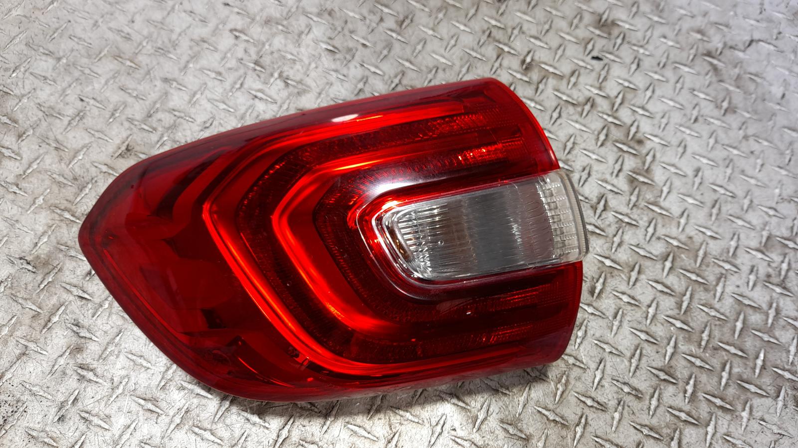 View Auto part Left Taillight Ford Everest 2019