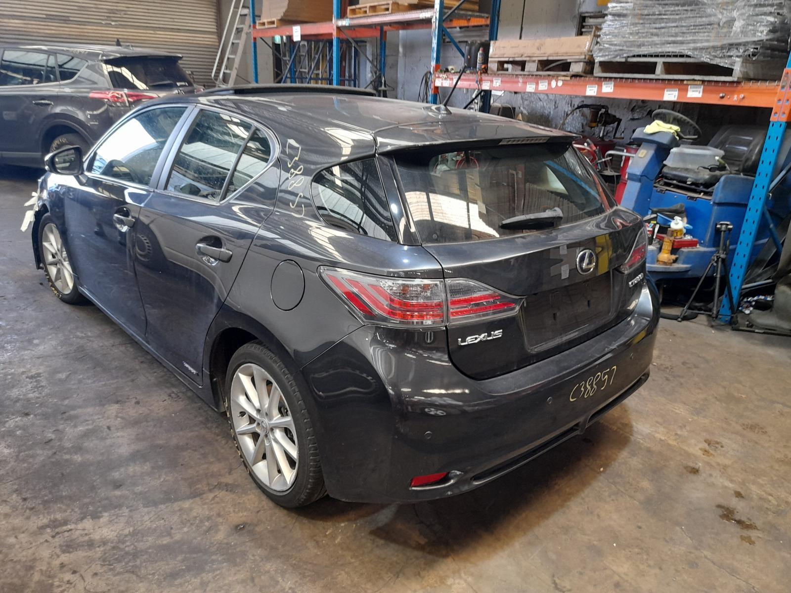 View Auto part Trans/Gearbox Lexus Ct200h 2011