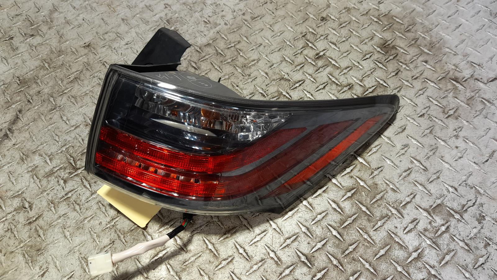 View Auto part Right Taillight Lexus Ct200h 2011