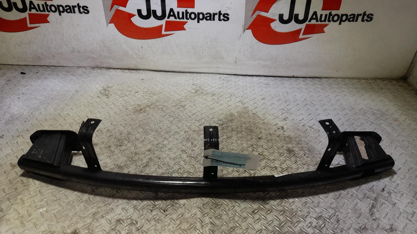 View Auto part R/Bar Bracket/Reinfo Hyundai I30 2018