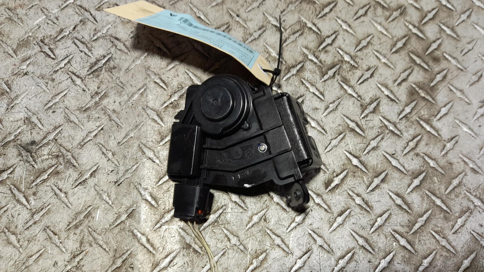 View Auto part Door/Boot/Gate Lock Toyota Rav4 2014