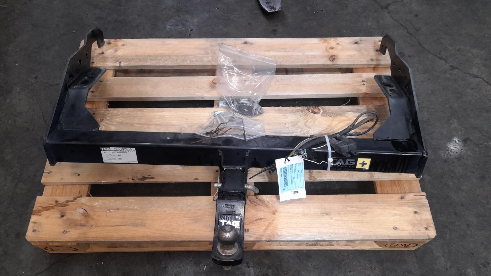 View Auto part Towbar Mitsubishi Triton 2017