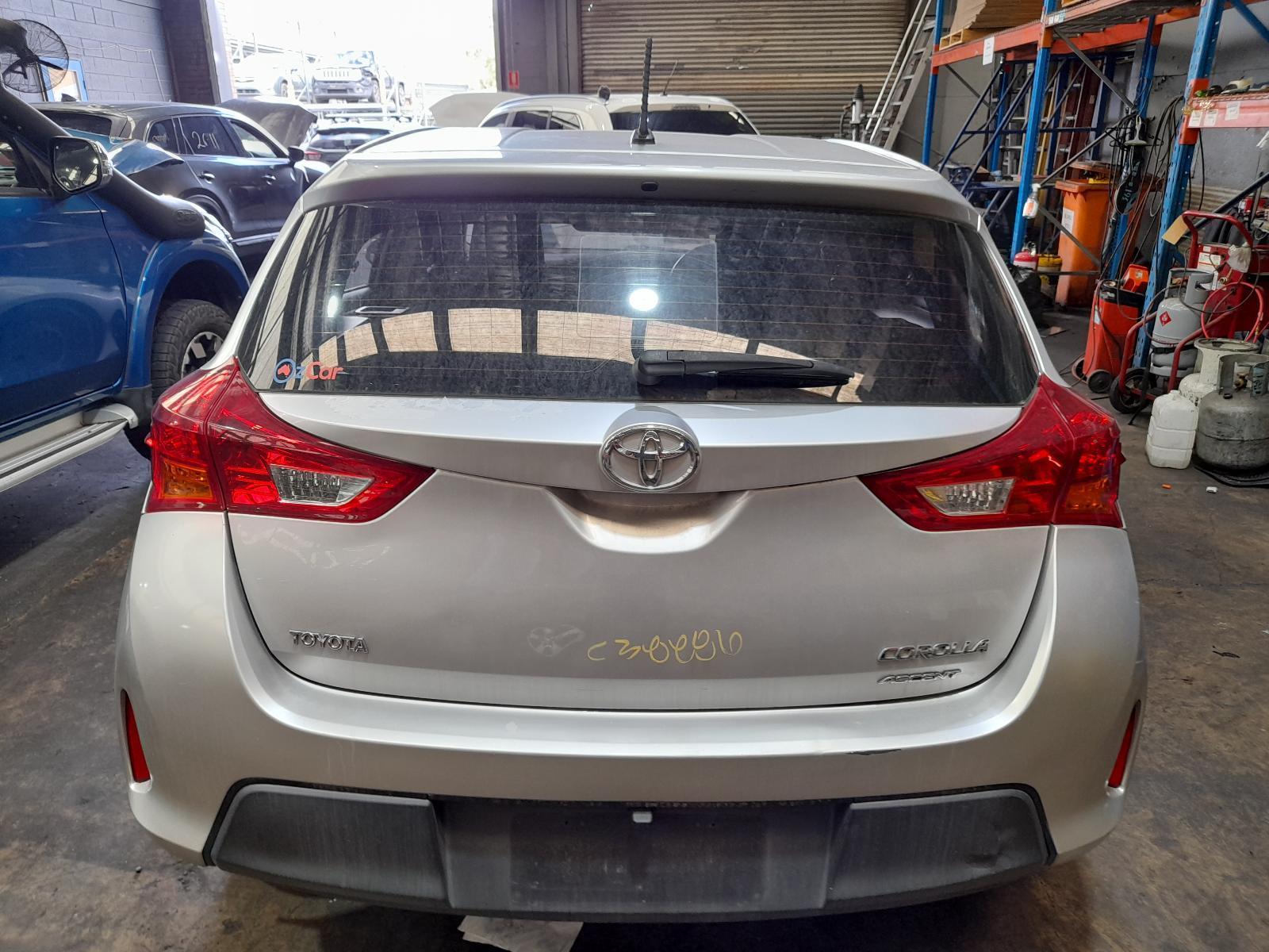 View Auto part Rear/Tailgate Glass Toyota Corolla 2013