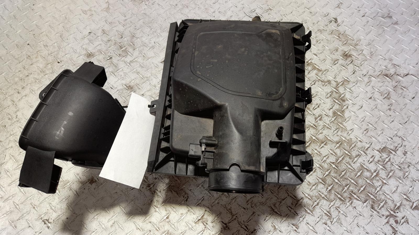 View Auto part Air Cleaner/Box Ford Ranger 2021