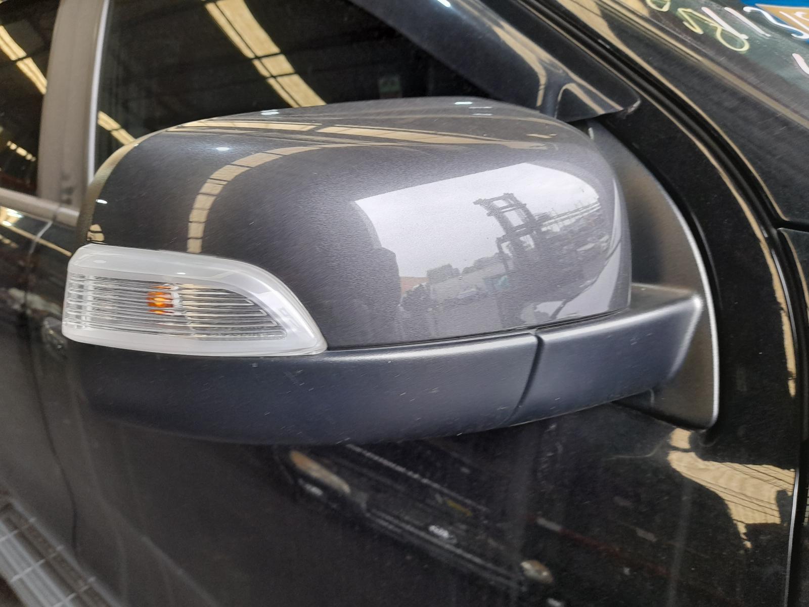 View Auto part Right Door Mirror Ford Ranger 2021