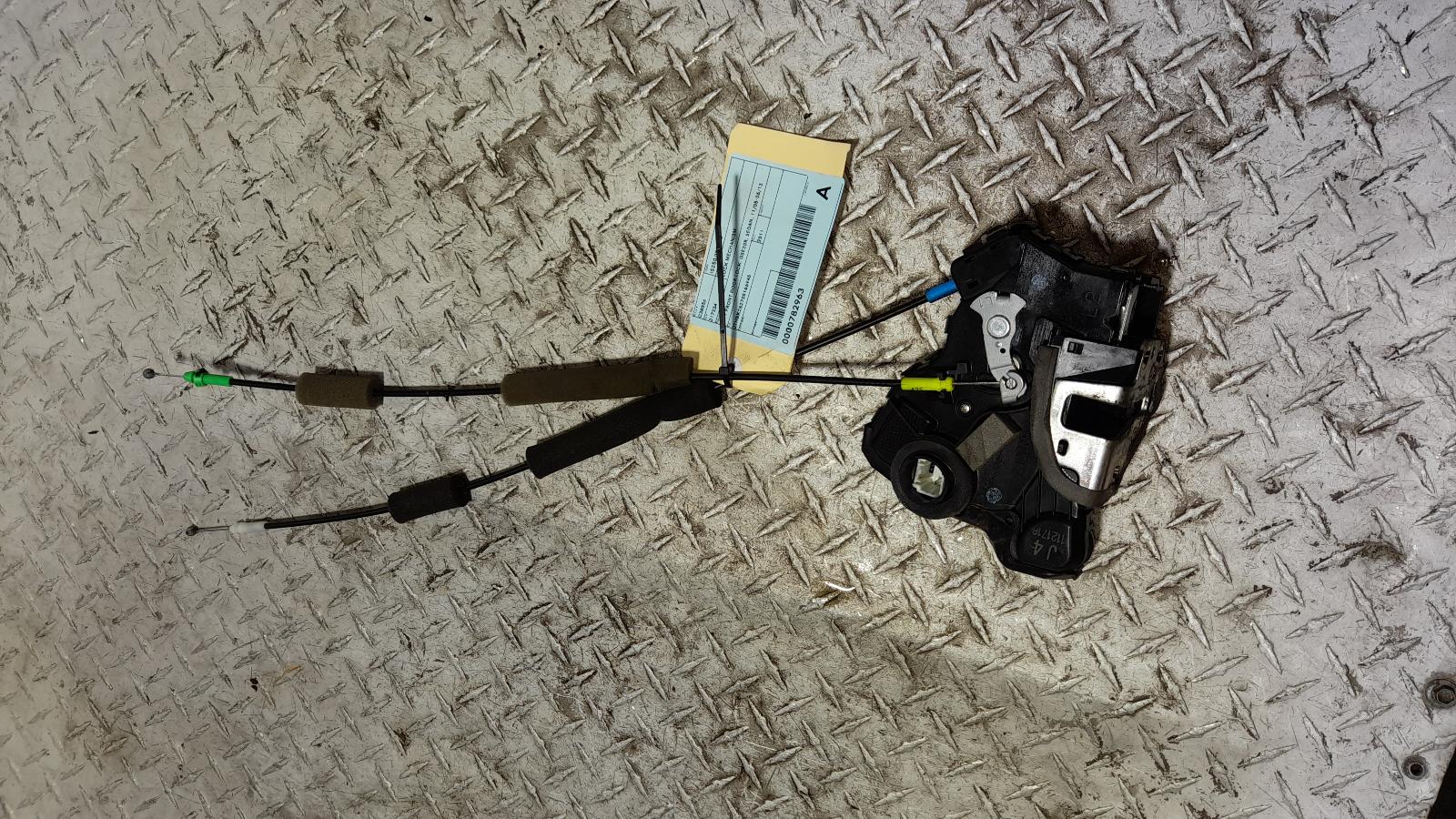 View Auto part Door/Boot/Gate Lock Lexus Is250/is250c 2011