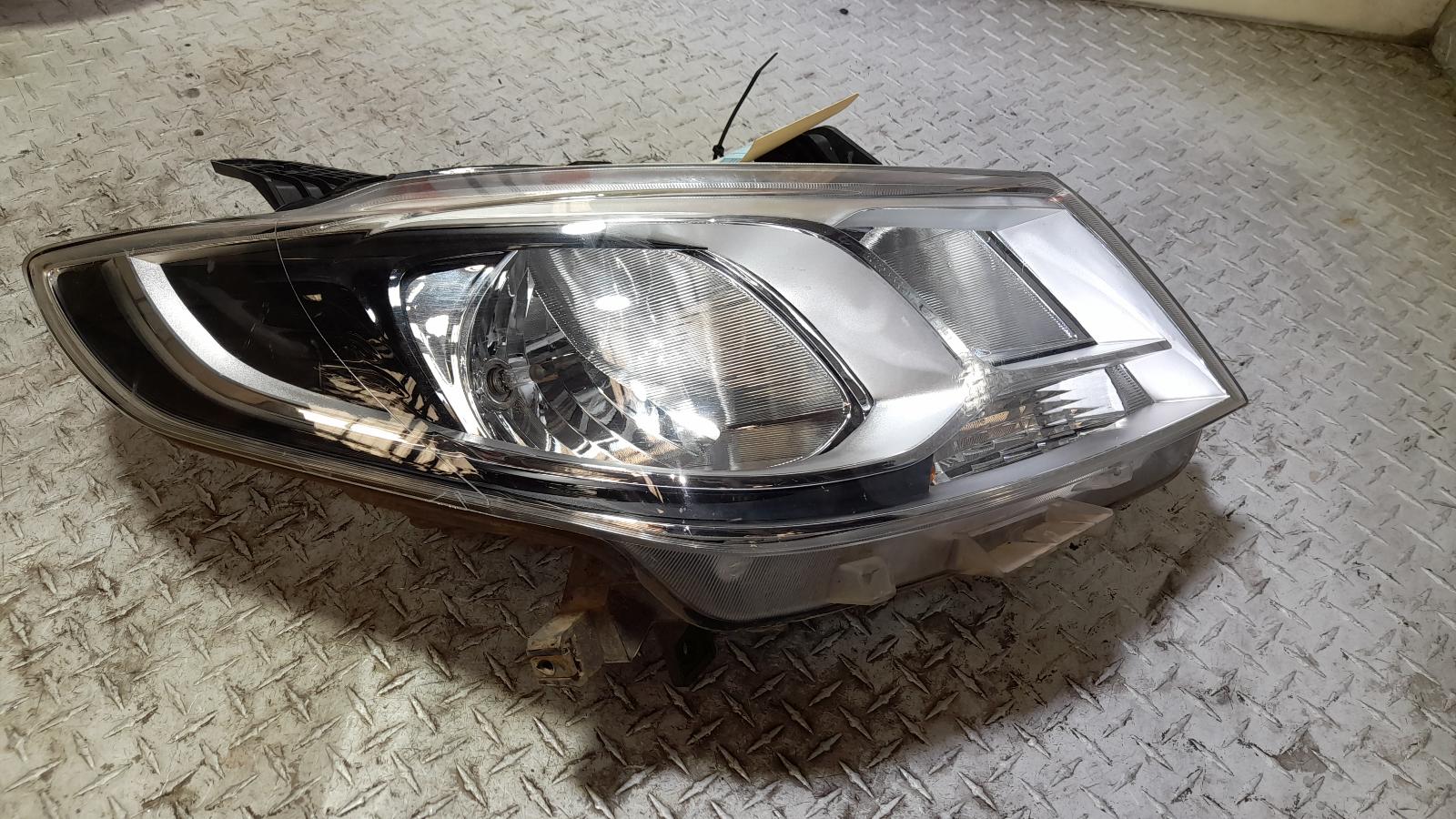 View Auto part Right Headlamp Ldv G10 2022