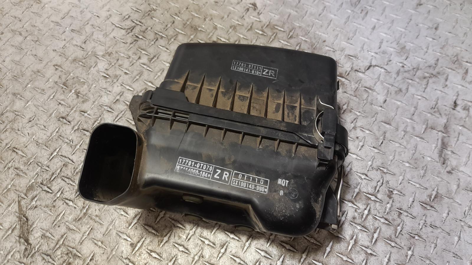 View Auto part Air Cleaner/Box Toyota Corolla 2013