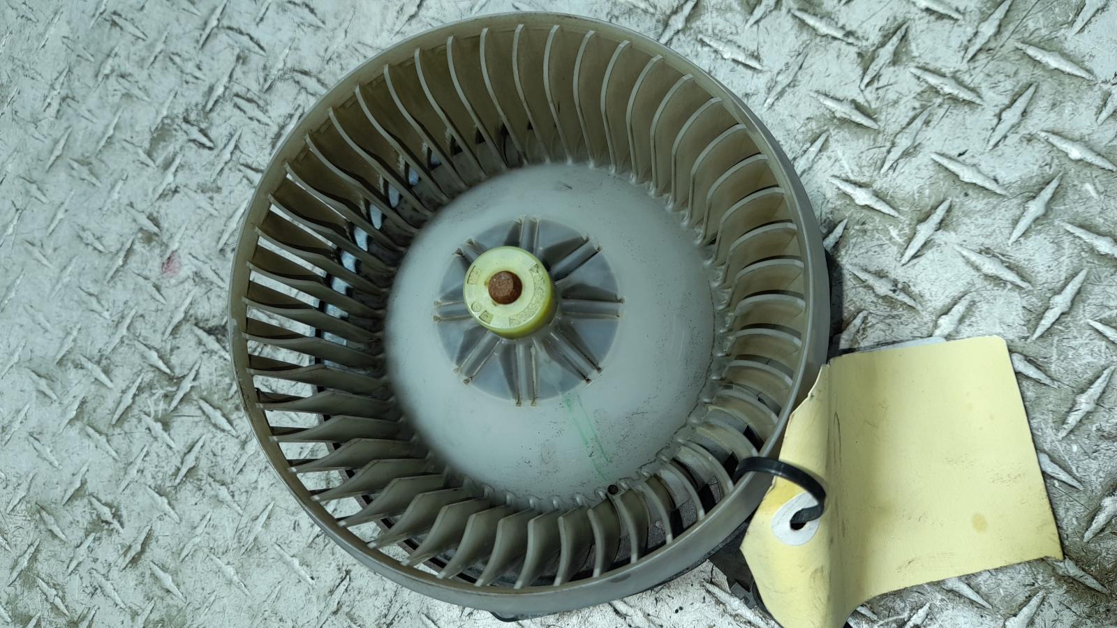 View Auto part Heater Fan Motor Toyota Hilux 2015